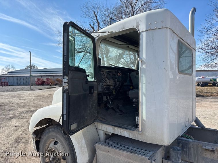 image for item FB3508 2001 Kenworth T300 truck cab and chassis