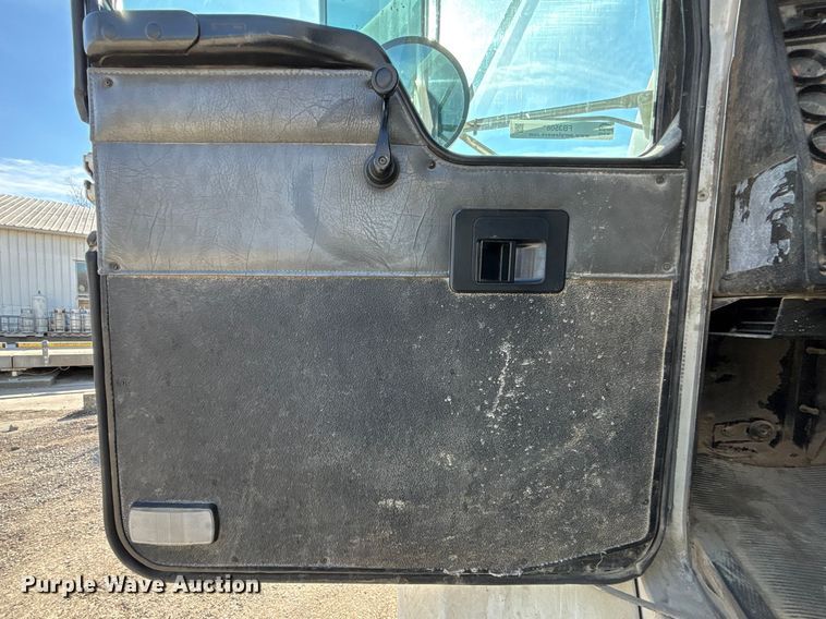 image for item FB3508 2001 Kenworth T300 truck cab and chassis