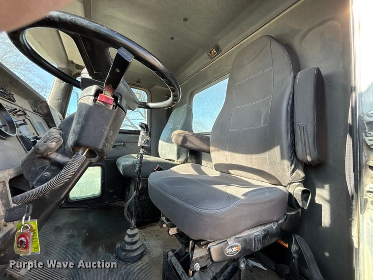 image for item FB3508 2001 Kenworth T300 truck cab and chassis