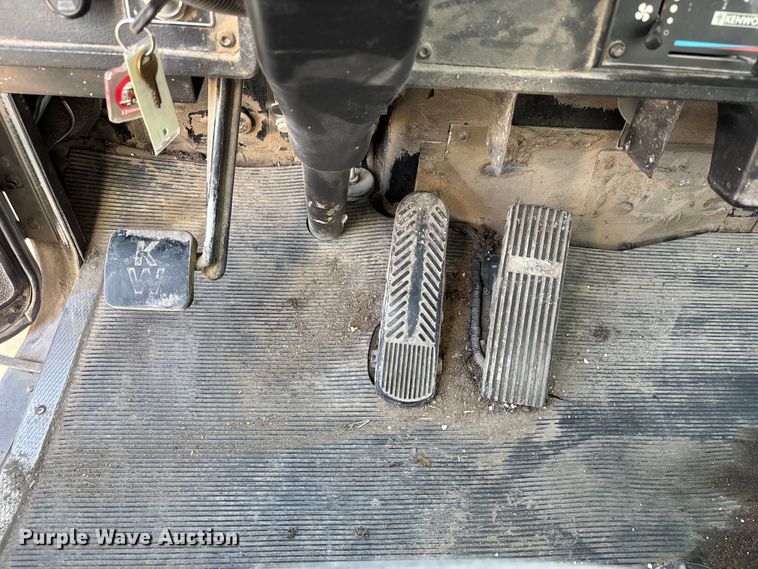 image for item FB3508 2001 Kenworth T300 truck cab and chassis