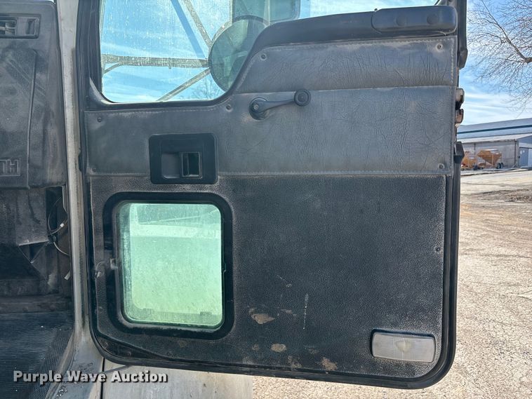 image for item FB3508 2001 Kenworth T300 truck cab and chassis