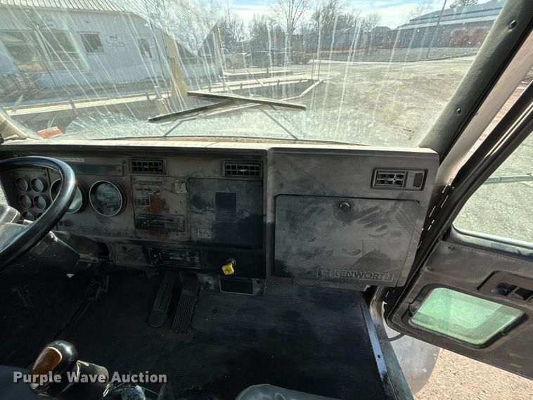 image for item FB3508 2001 Kenworth T300 truck cab and chassis