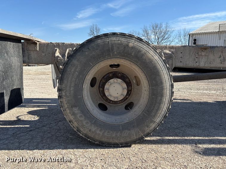 image for item FB3508 2001 Kenworth T300 truck cab and chassis