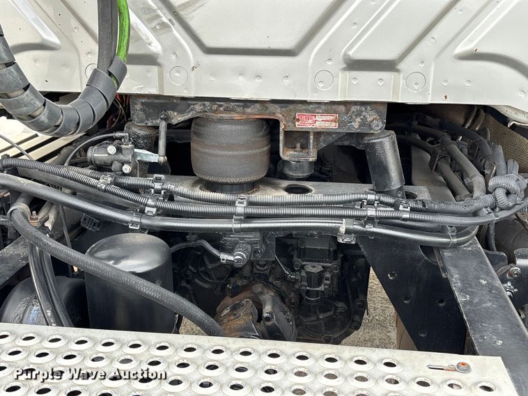 image for item FB3517 2017 International Pro Star Plus semi truck