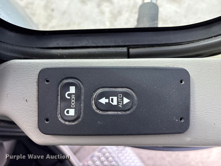 image for item FB3517 2017 International Pro Star Plus semi truck