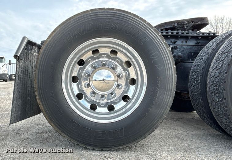 image for item FB3517 2017 International Pro Star Plus semi truck