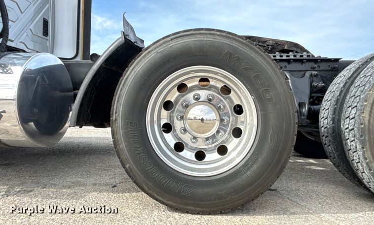 image for item FB3517 2017 International Pro Star Plus semi truck