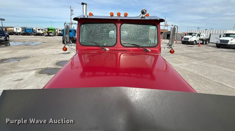 image for item FB3518 1987 Freightliner FLC semi truck