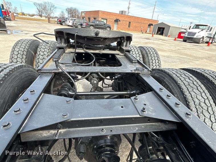 image for item FB3518 1987 Freightliner FLC semi truck