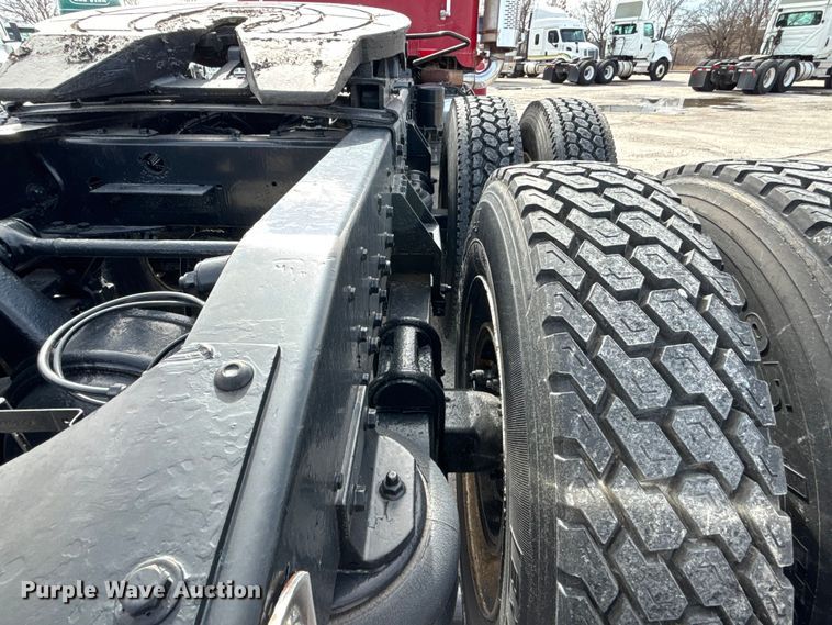 image for item FB3518 1987 Freightliner FLC semi truck