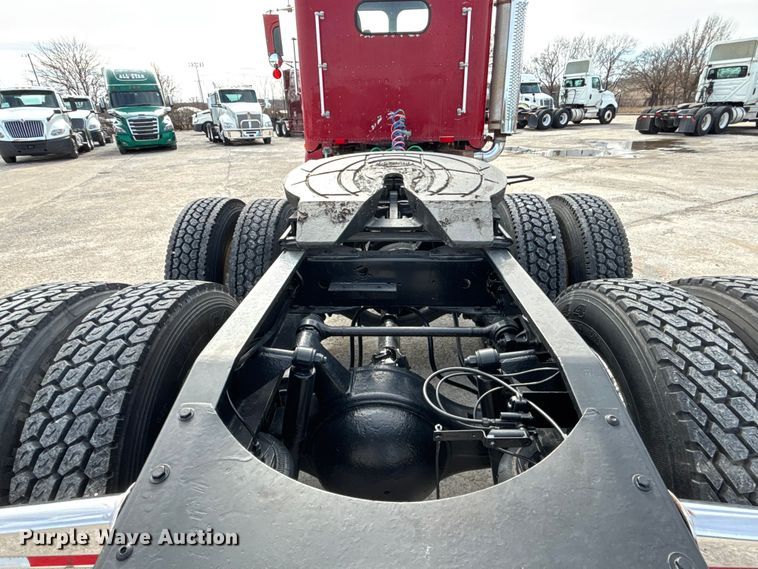 image for item FB3518 1987 Freightliner FLC semi truck