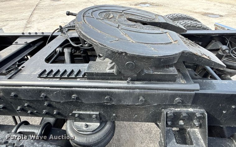 image for item FB3518 1987 Freightliner FLC semi truck