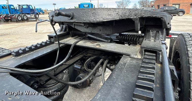 image for item FB3518 1987 Freightliner FLC semi truck