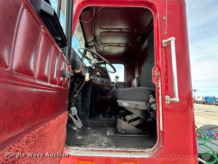 image for item FB3518 1987 Freightliner FLC semi truck