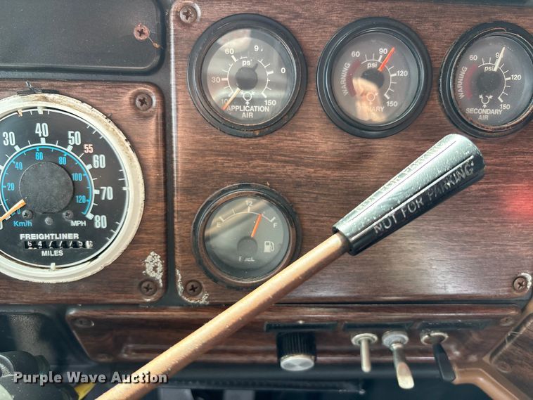 image for item FB3518 1987 Freightliner FLC semi truck