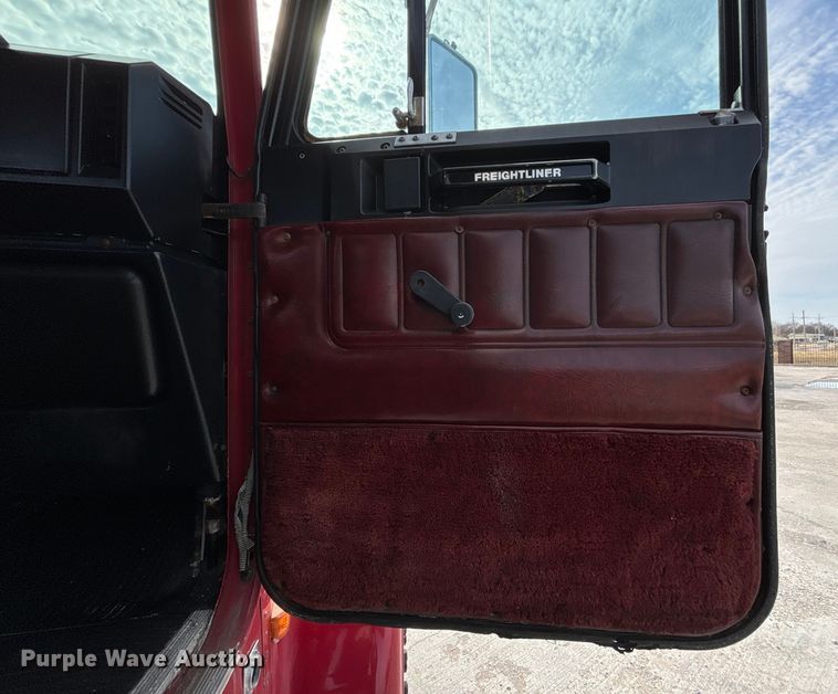 image for item FB3518 1987 Freightliner FLC semi truck