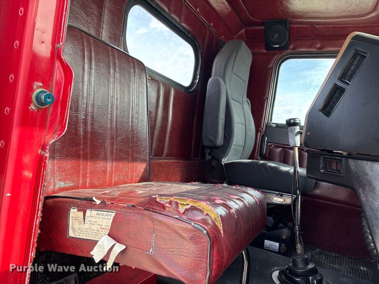 image for item FB3518 1987 Freightliner FLC semi truck