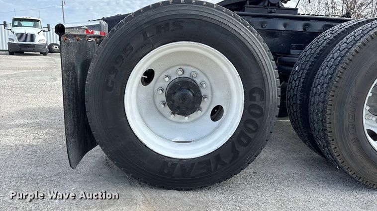 image for item FB3518 1987 Freightliner FLC semi truck