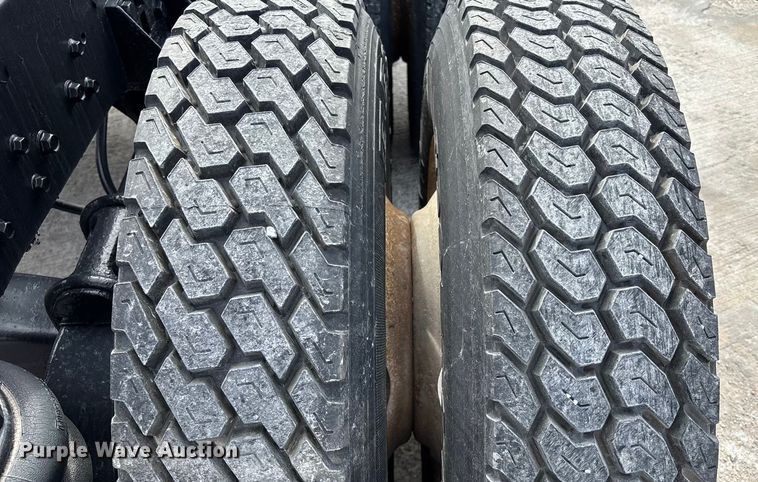 image for item FB3518 1987 Freightliner FLC semi truck