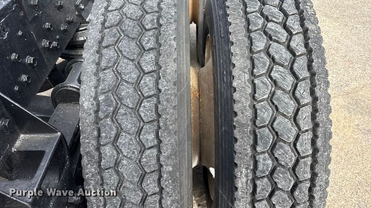 image for item FB3518 1987 Freightliner FLC semi truck