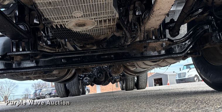 image for item FB3519 2021 Kenworth T880 semi truck