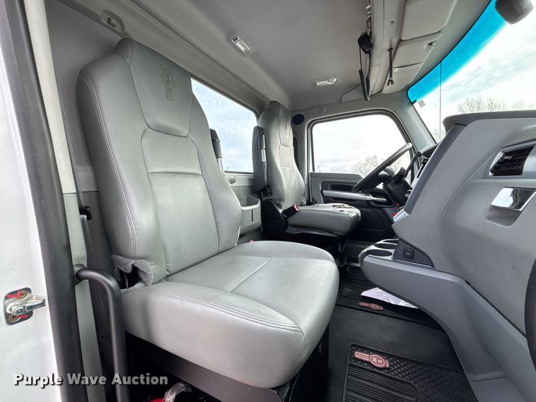 image for item FB3519 2021 Kenworth T880 semi truck