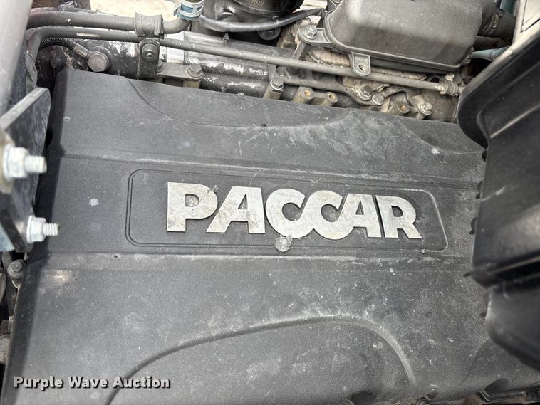 image for item FB3519 2021 Kenworth T880 semi truck