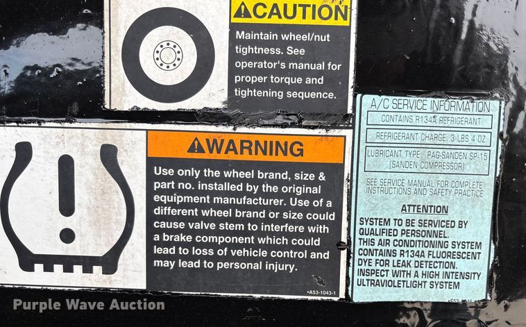 image for item FB3519 2021 Kenworth T880 semi truck