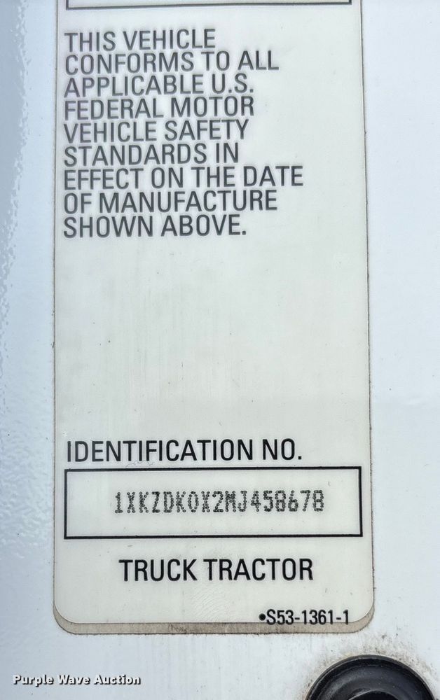 image for item FB3519 2021 Kenworth T880 semi truck