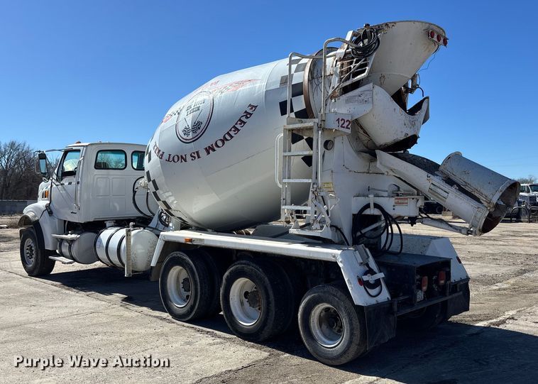 image for item FC1607 2005 Sterling Truck L8500 ready mix truck