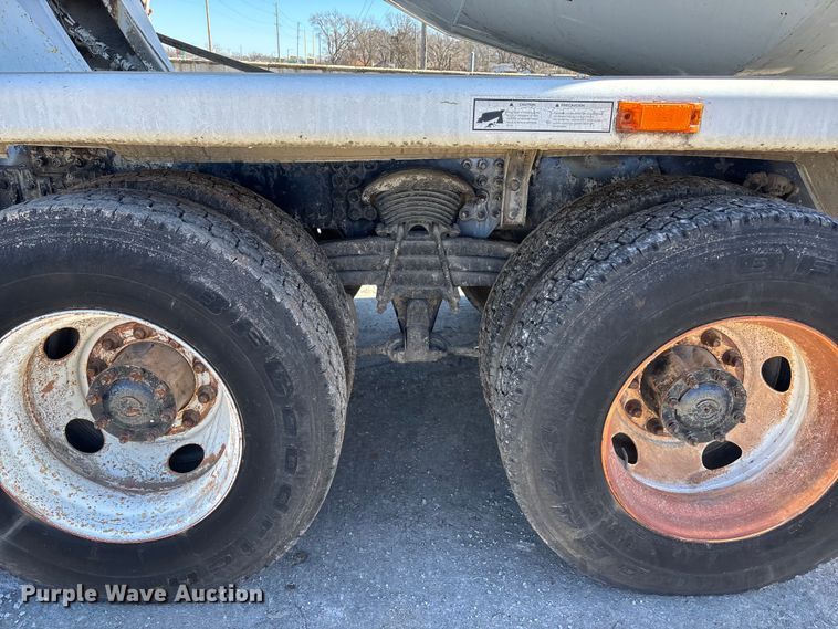 image for item FC1607 2005 Sterling Truck L8500 ready mix truck