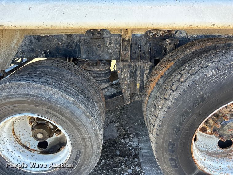 image for item FC1607 2005 Sterling Truck L8500 ready mix truck