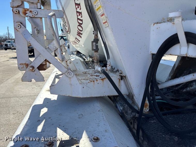 image for item FC1607 2005 Sterling Truck L8500 ready mix truck