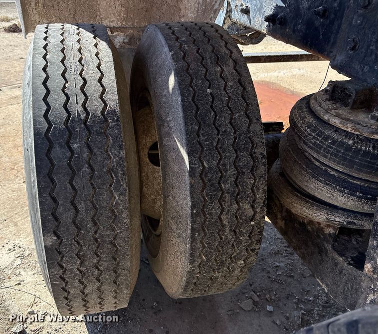 image for item FC1607 2005 Sterling Truck L8500 ready mix truck