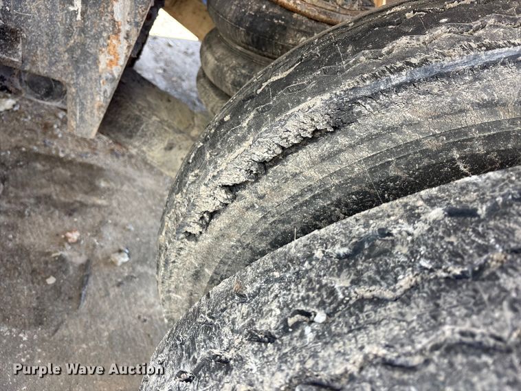 image for item FC1607 2005 Sterling Truck L8500 ready mix truck