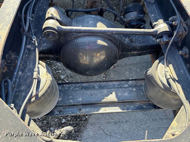 image for item FC1609 2001 Western Star 4900 semi truck