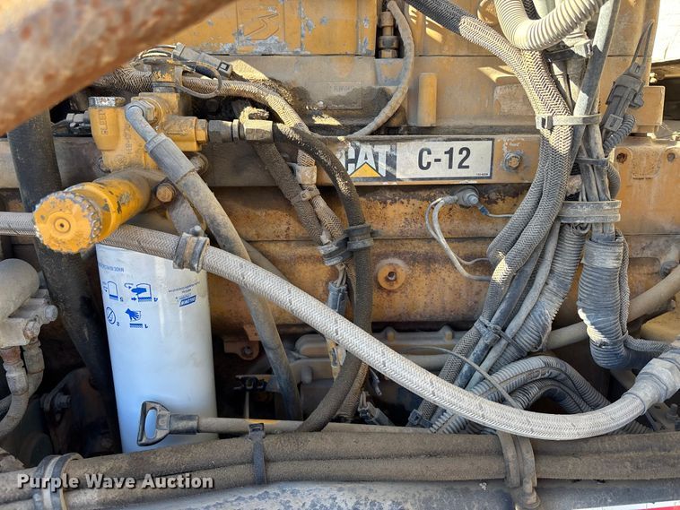 image for item FC1609 2001 Western Star 4900 semi truck