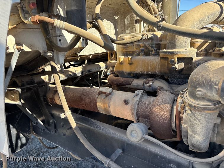 image for item FC1609 2001 Western Star 4900 semi truck