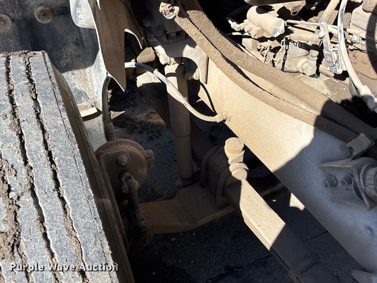 image for item FC1610 1990 Mack CH613 semi truck