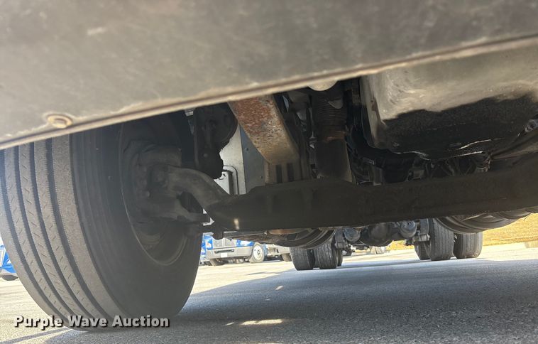 image for item FC1613 2015 Kenworth T680 semi truck