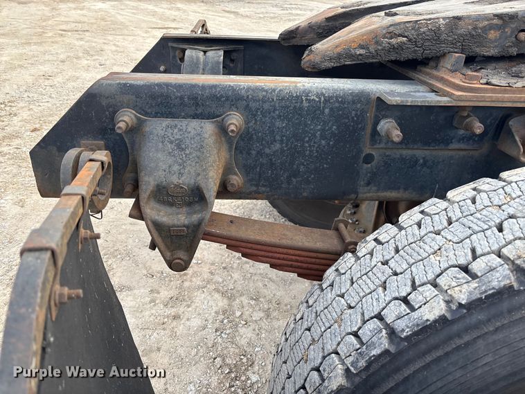 image for item FC1624 1997 Mack CH612 semi truck