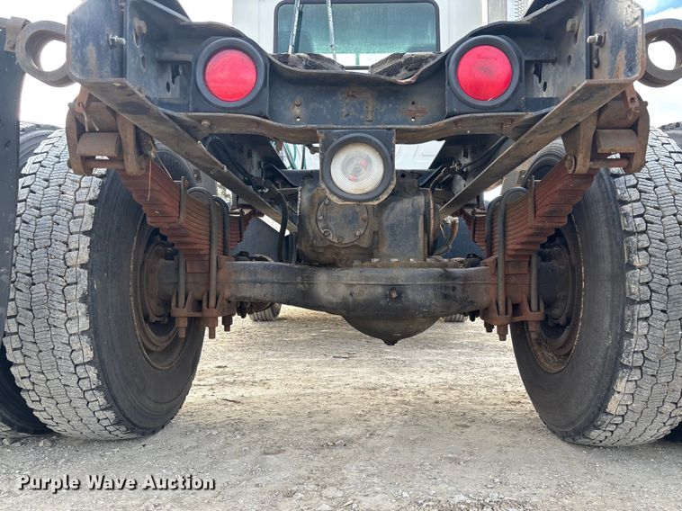 image for item FC1624 1997 Mack CH612 semi truck