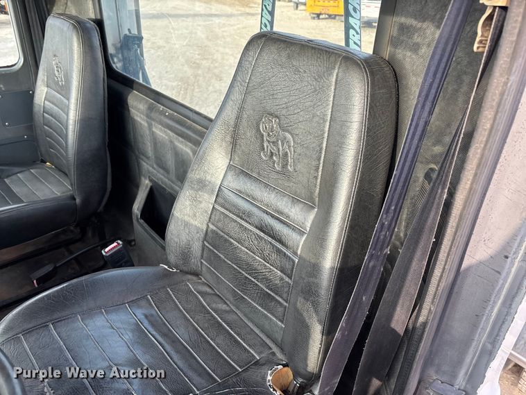 image for item FC1624 1997 Mack CH612 semi truck