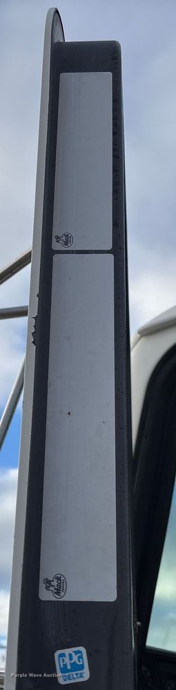 image for item FC1624 1997 Mack CH612 semi truck