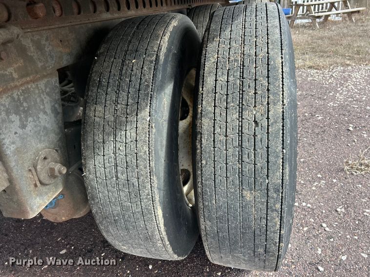 image for item FC5046 2019 Wabash dry van trailer