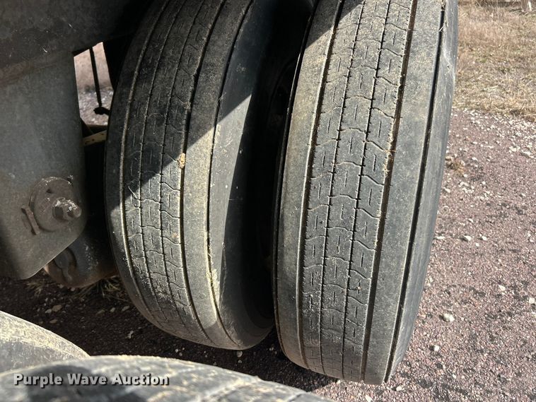 image for item FC5046 2019 Wabash dry van trailer