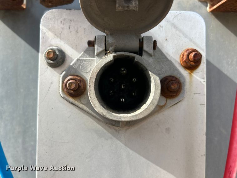 image for item FC5047 2017 Wabash dry van trailer