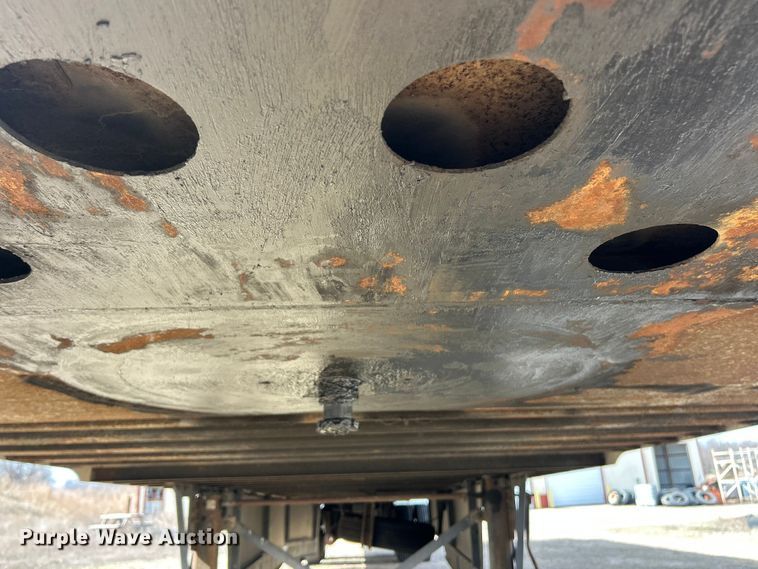 image for item FC5047 2017 Wabash dry van trailer