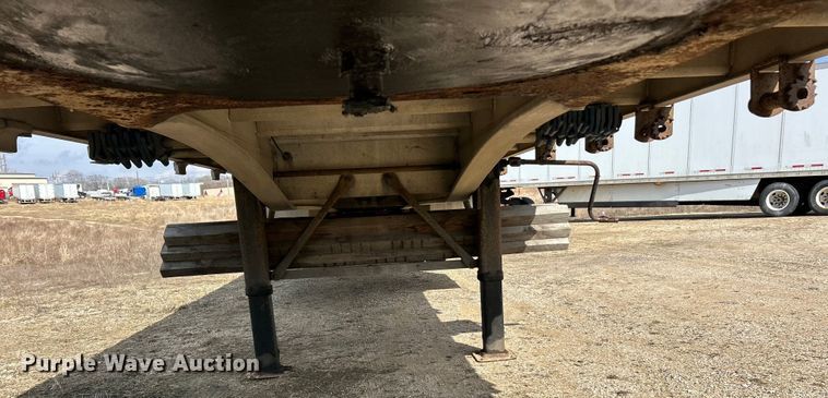 image for item FC5048 2012 East flatbed trailer