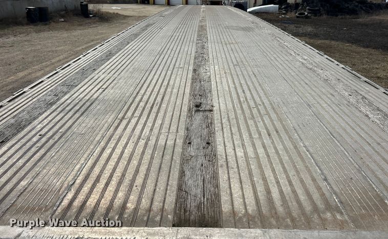 image for item FC5048 2012 East flatbed trailer